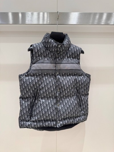 Жилет Dior 