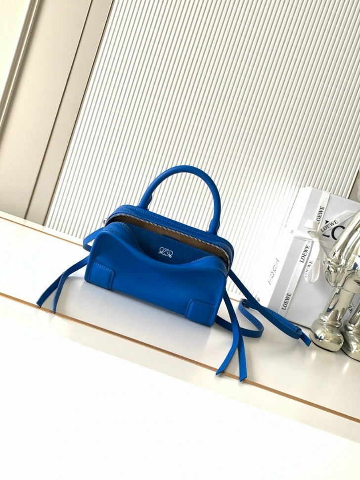 Сумка Loewe Amazona 180 Mini     