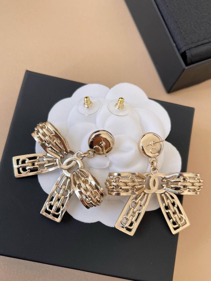 Серьги Chanel
