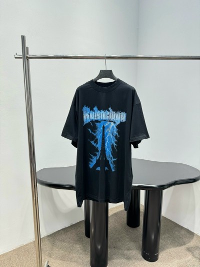 Футболка Balenciaga   