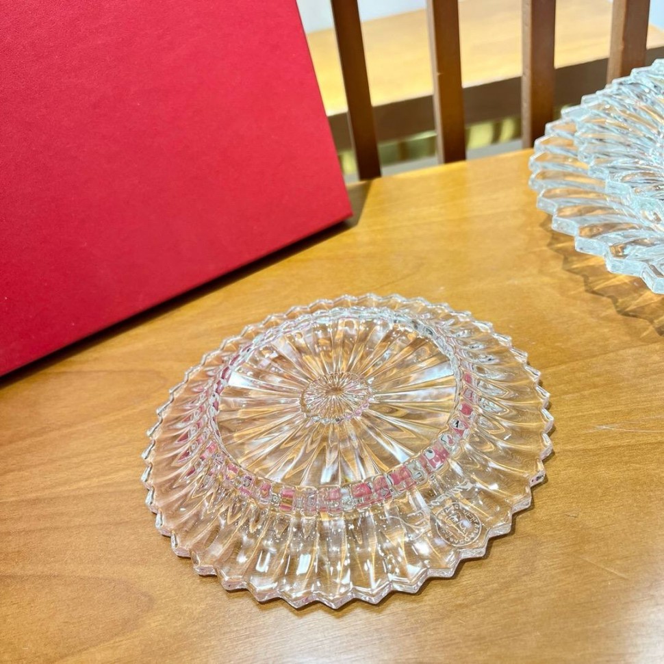 Тарелка Baccarat