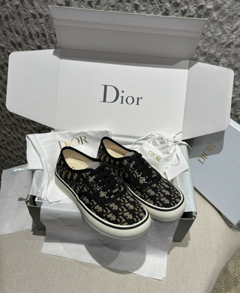 Сникеры Dior