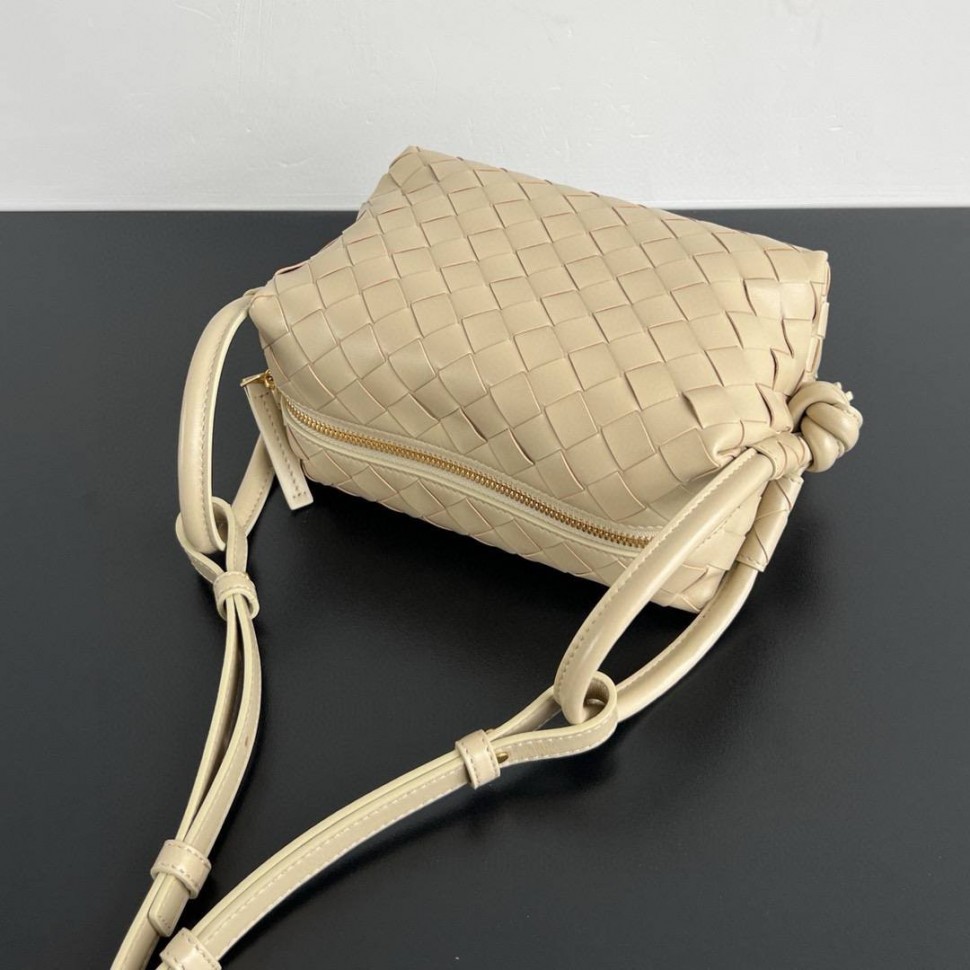 Сумка Bottega Veneta Loop