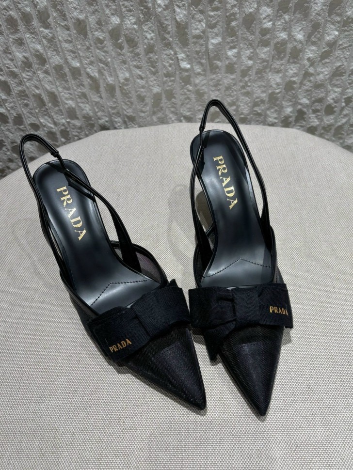 Слингбэки Prada    