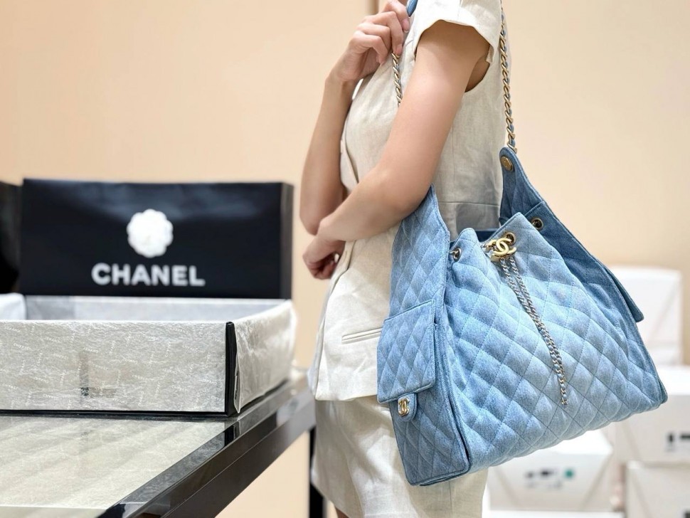 Сумка Chanel       