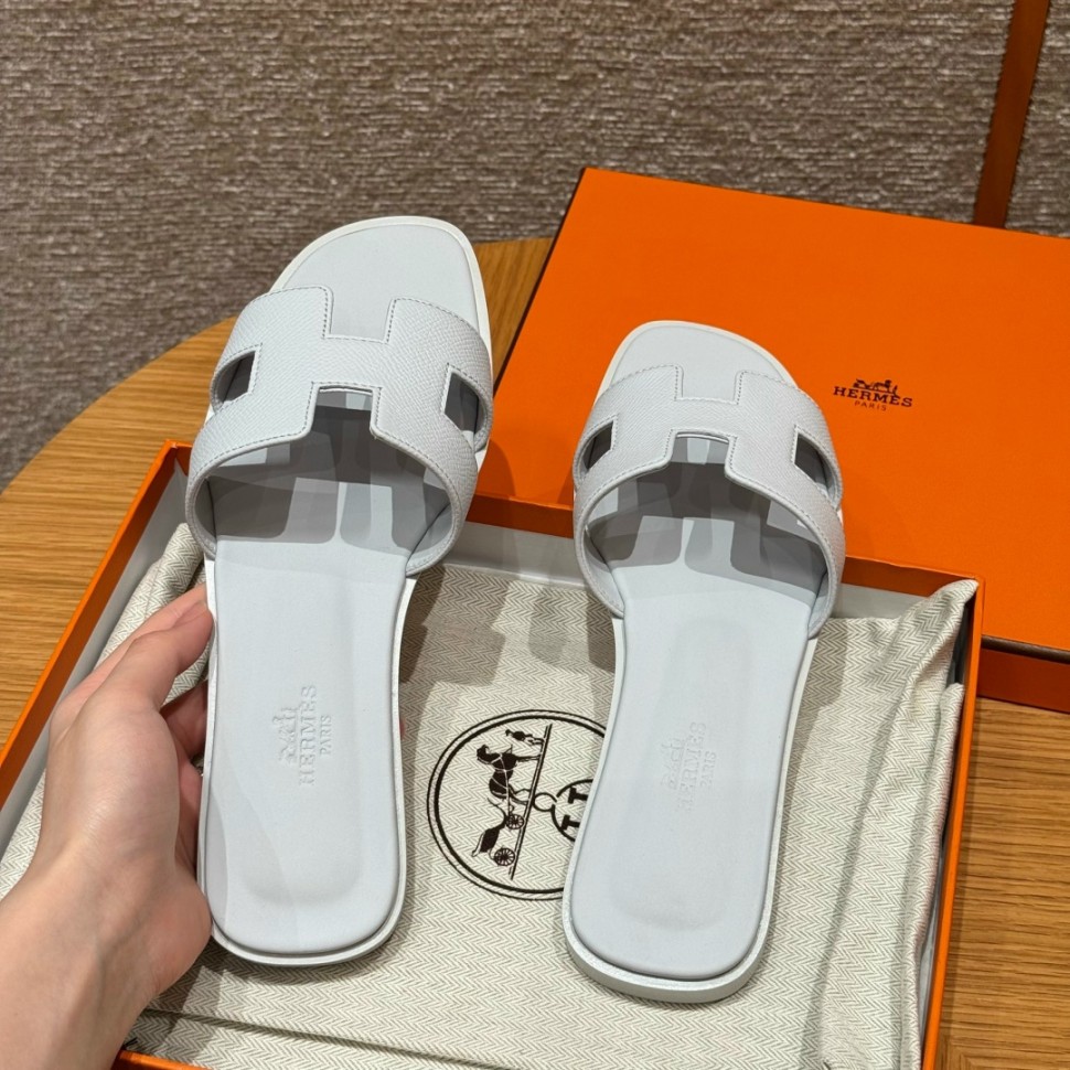 Шлепки Hermes Oran      