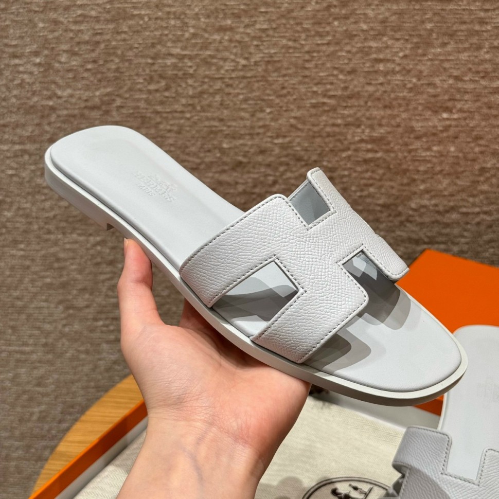 Шлепки Hermes Oran      