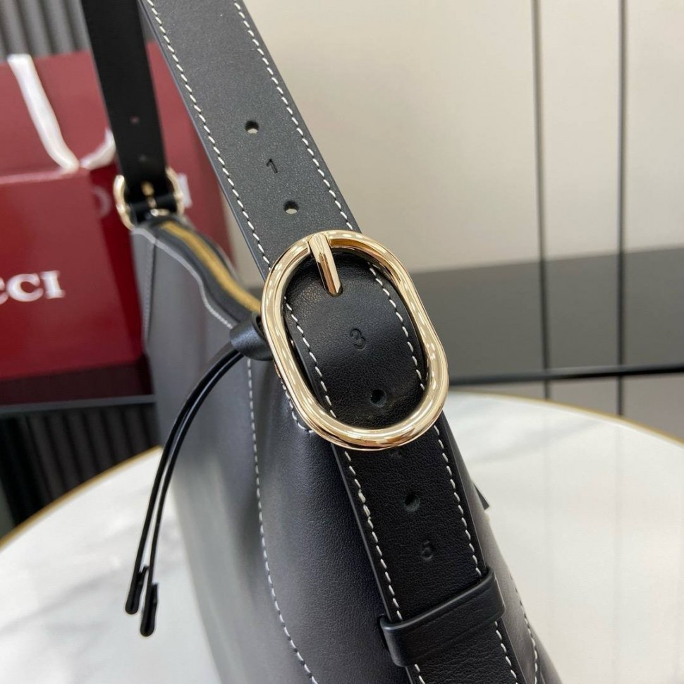 Сумка Gucci Emblem Large