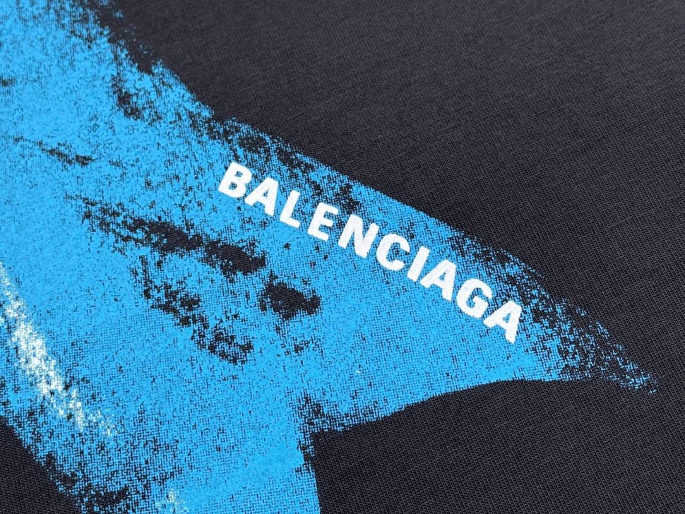 Футболка Balenciaga