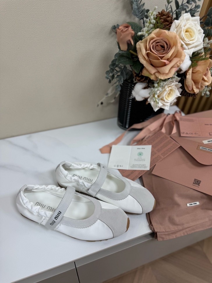 Балетки Miu Miu  