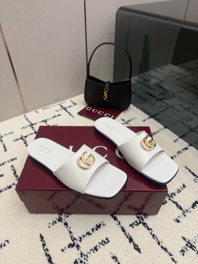 Шлепки Gucci    