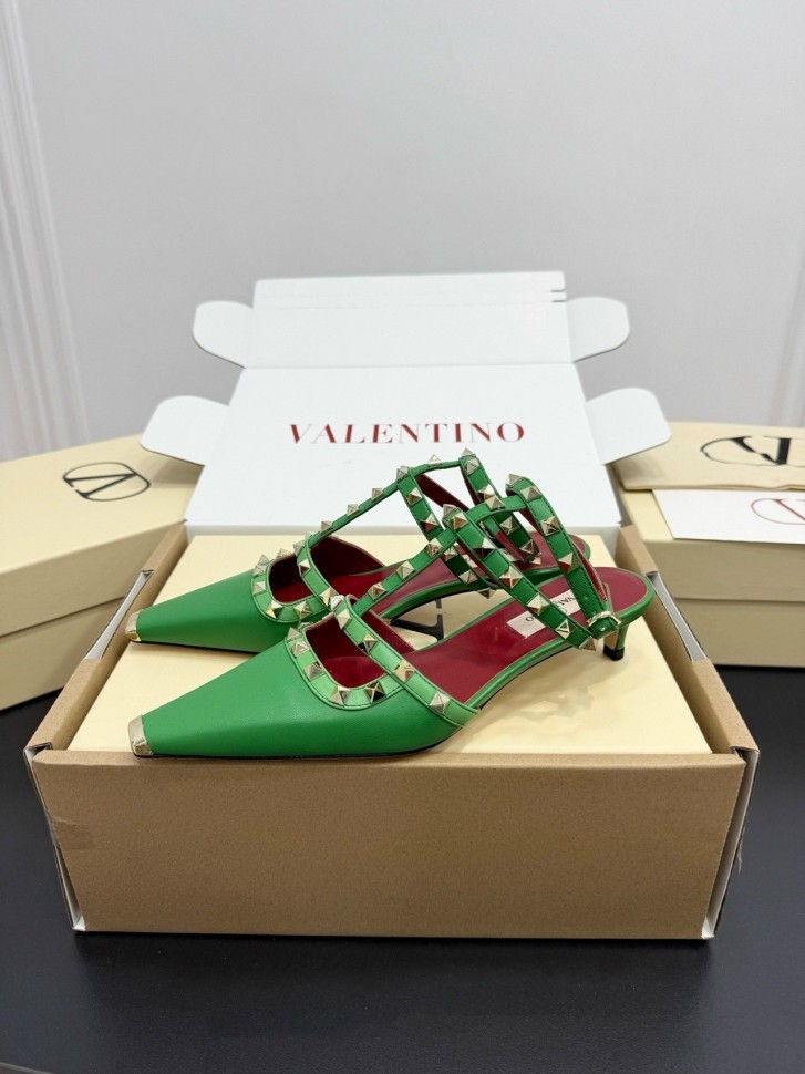 Слингбэки Valentino