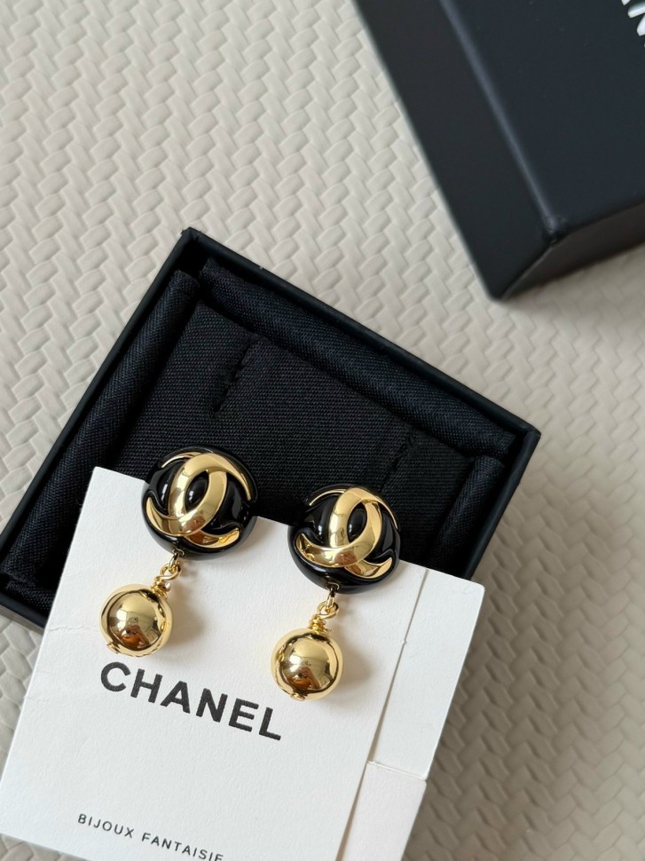Серьги Chanel
