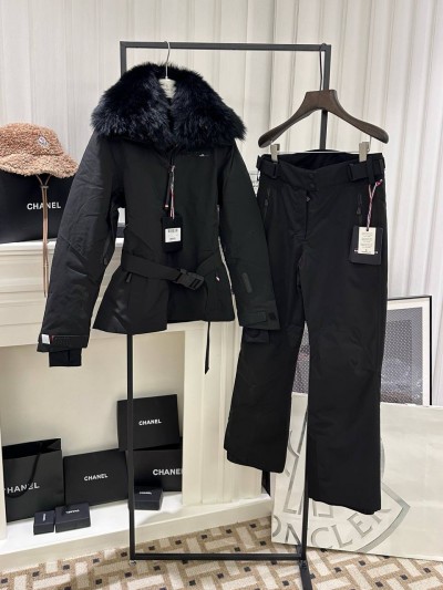 Горнолыжный костюм Moncler     