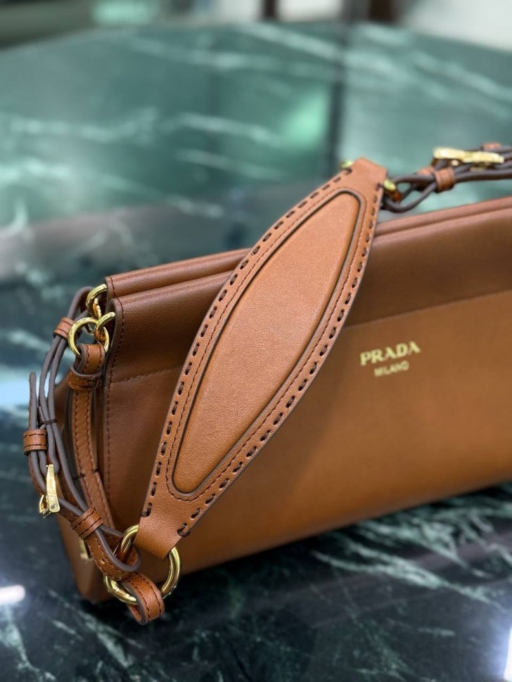 Сумка Prada