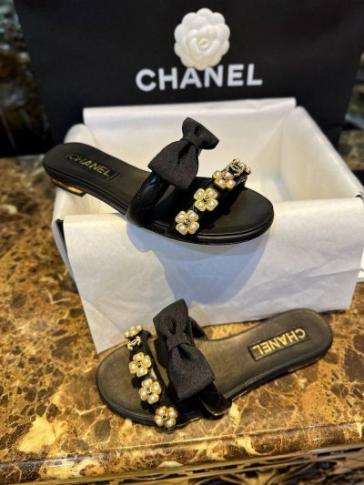 Шлепки Chanel 
