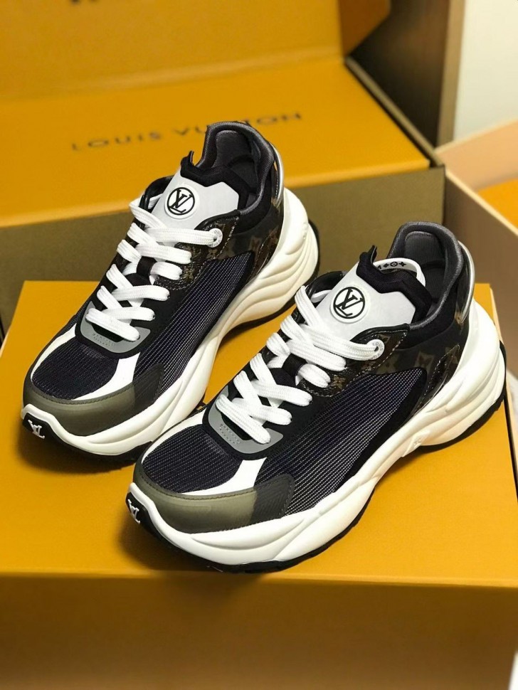Кроссовки Louis Vuitton Run 55