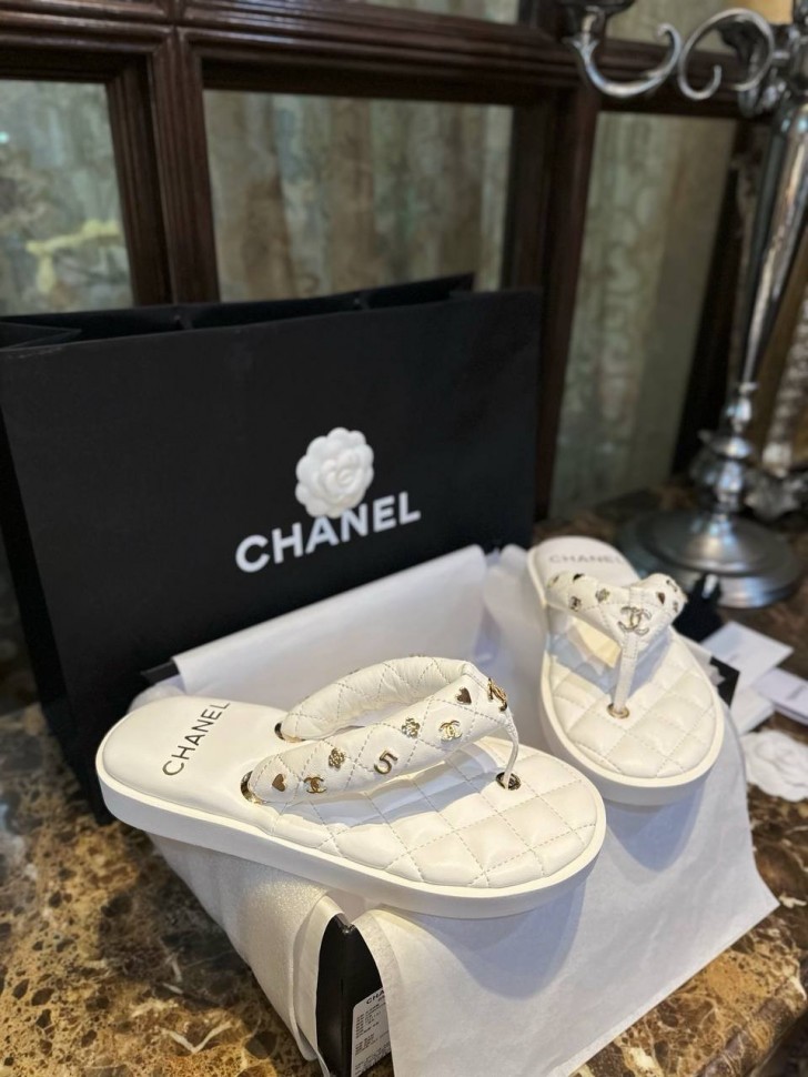 Шлепки Chanel