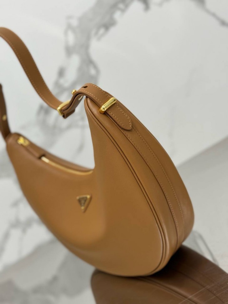 Сумка Prada Moon    