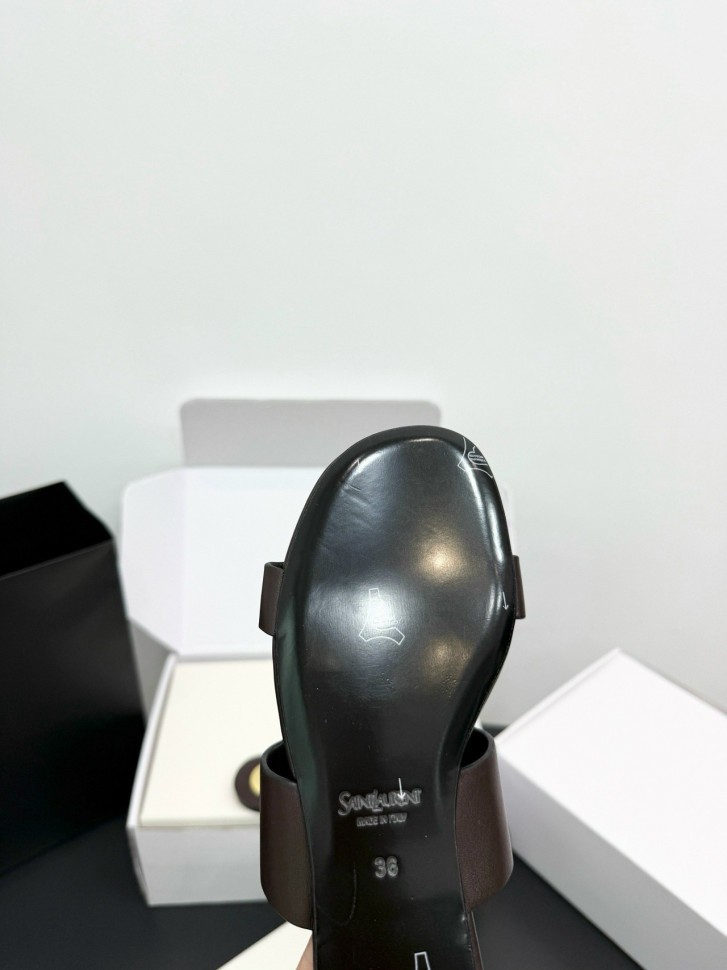 Шлепки Saint Laurent