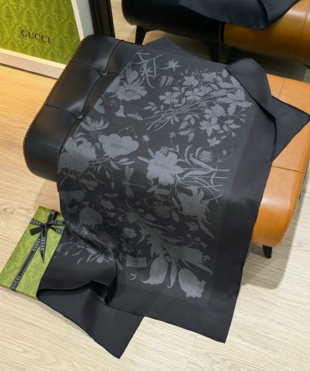 Платок Gucci   
