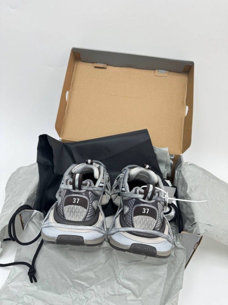 Кроссовки Balenciaga Phantom