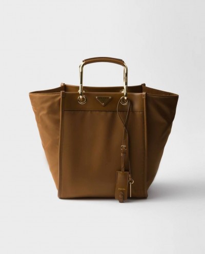 Сумка Prada       