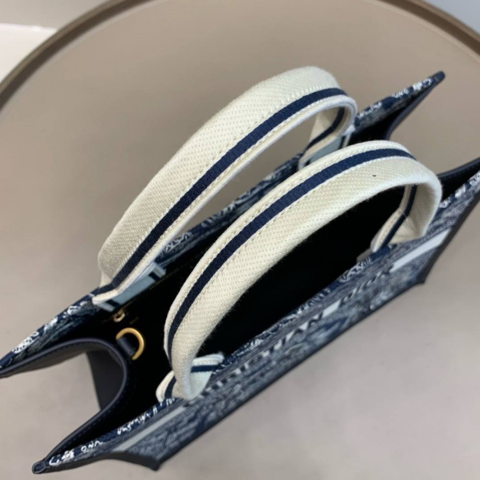Сумка Dior Book Tote Medium