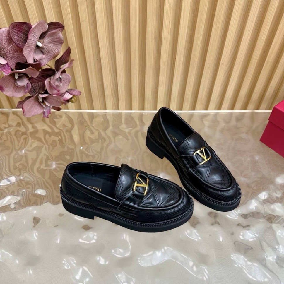 Лоферы Valentino
