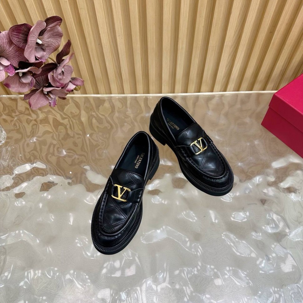 Лоферы Valentino