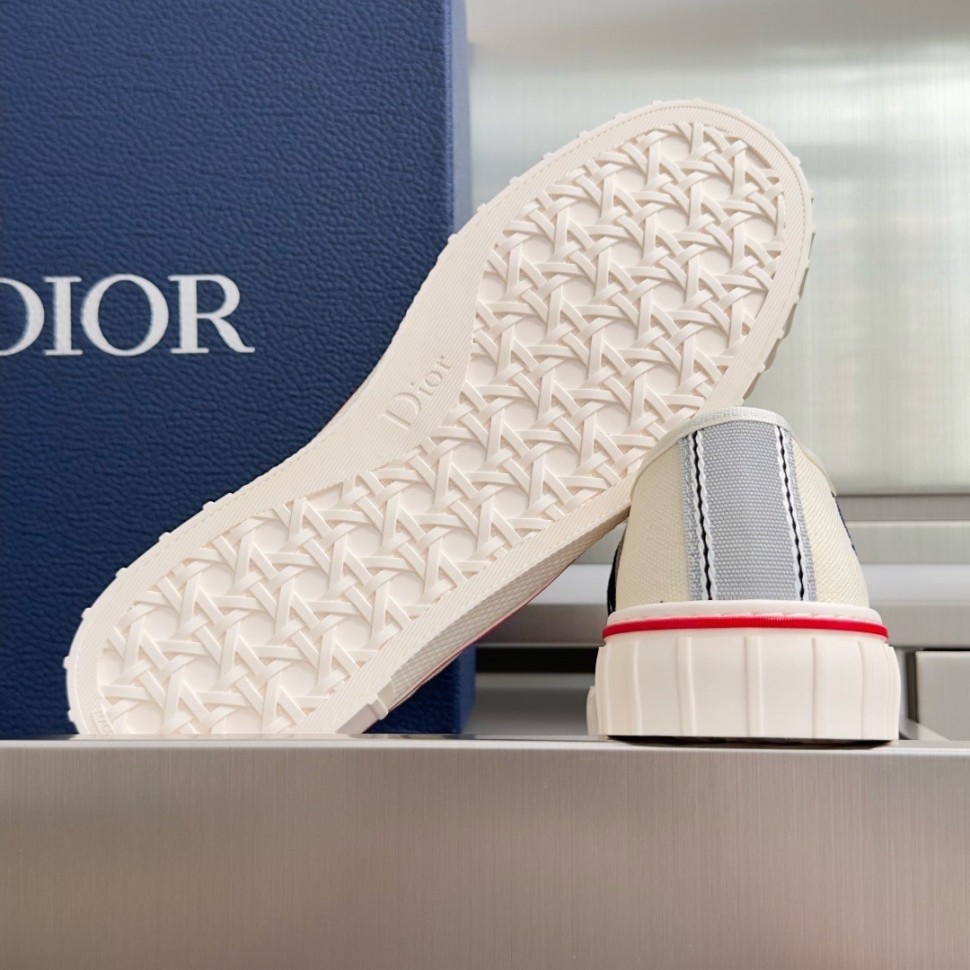 Сникеры Dior