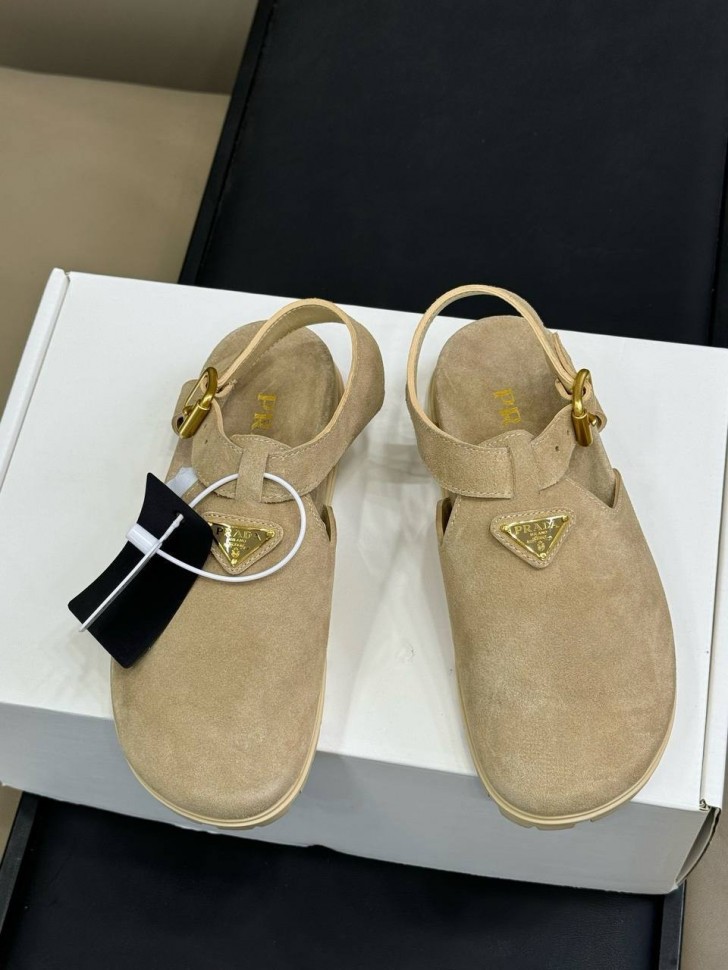 Сандали Prada
