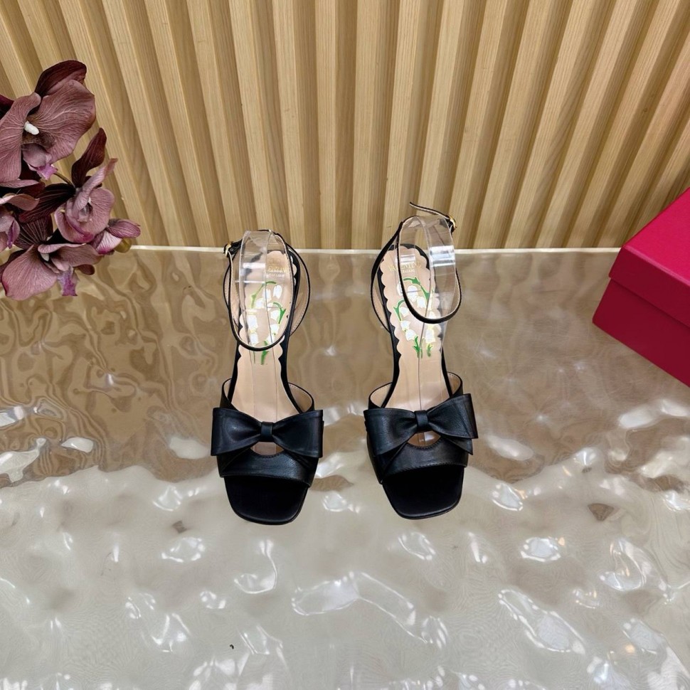 Босоножки Valentino 