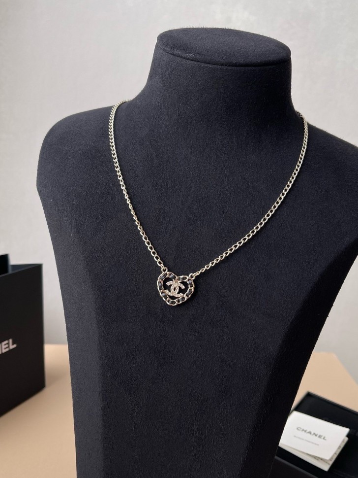Колье Chanel