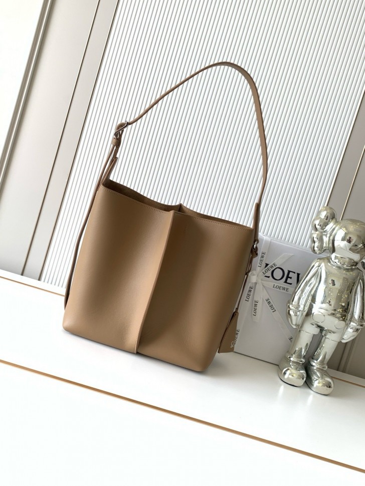 Сумка Loewe